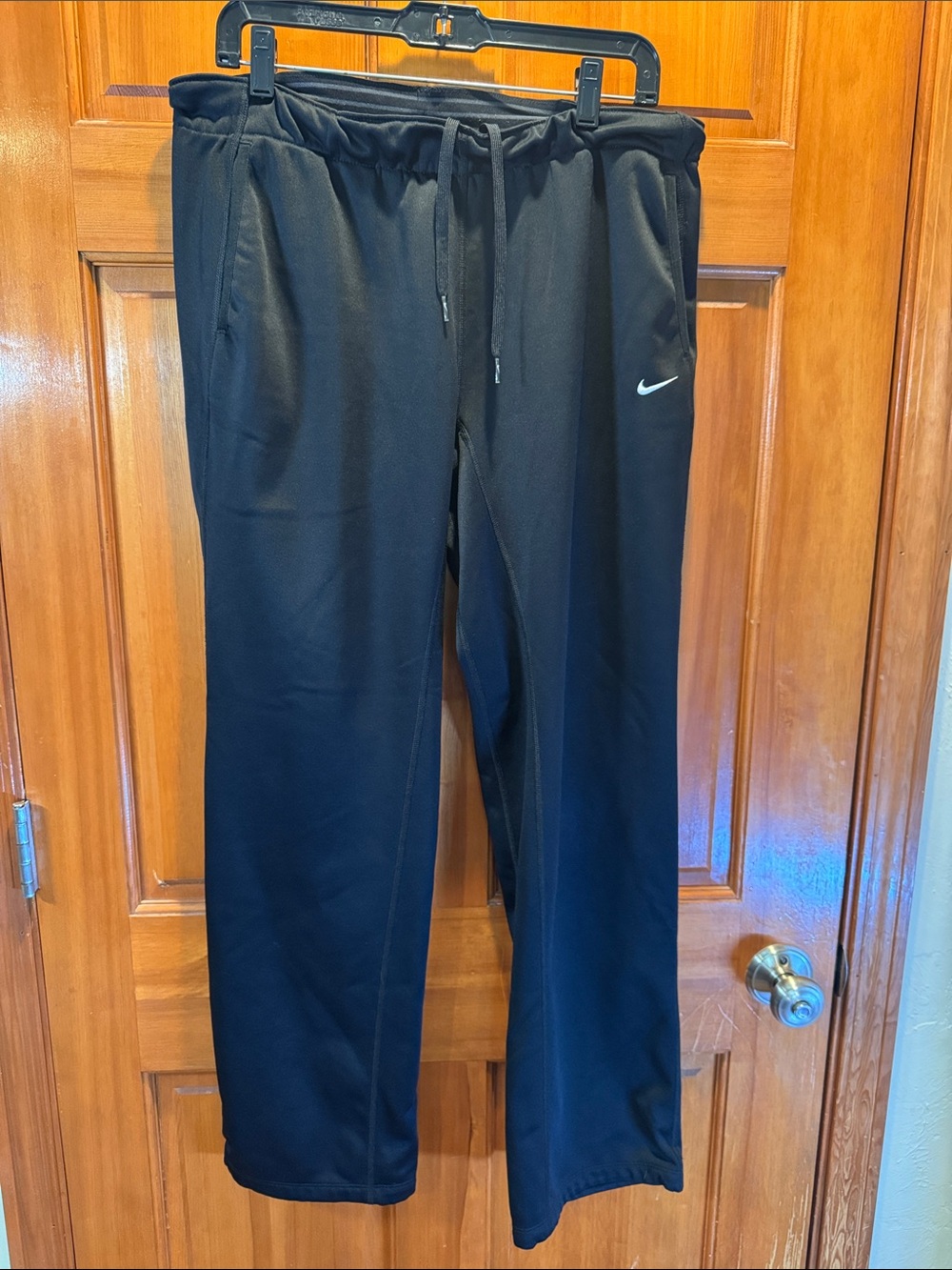 Nike Dri-Fit Men’s Black Open Hem Athletic Track Sweatpants White Swoosh Medium